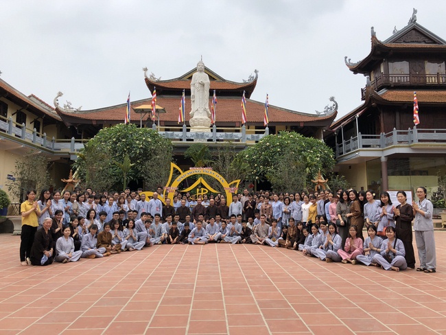 Khóa tu thiền trà “Về để lắng nghe” tại chùa Hòa Phúc