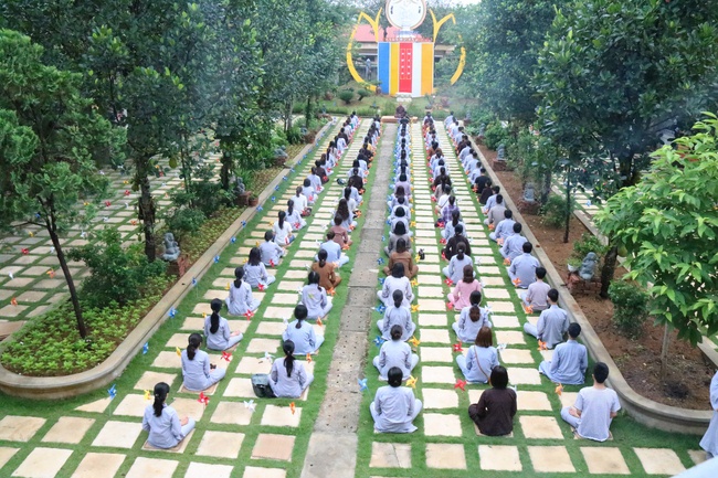 Khóa tu thiền trà “Về để lắng nghe” tại chùa Hòa Phúc