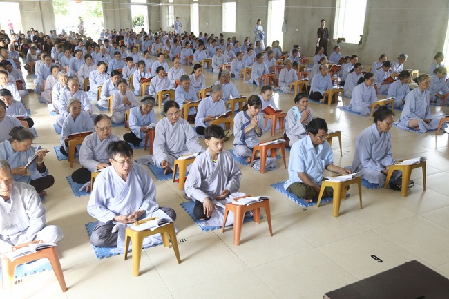 One-Day Cultivation reciting the Buddha’s name at Dong Cao Pagoda in Thanh Hoa Province