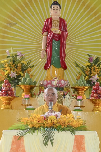 One-day cultivation at Hoang Phap Pagoda in Cambodia