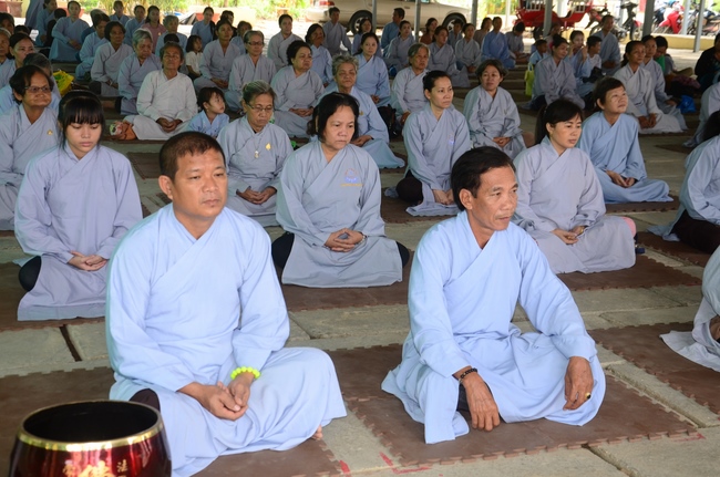 One-day cultivation at Hoang Phap Pagoda in Cambodia