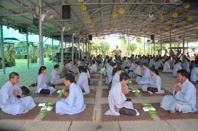 One-day cultivation at Hoang Phap Pagoda in Cambodia