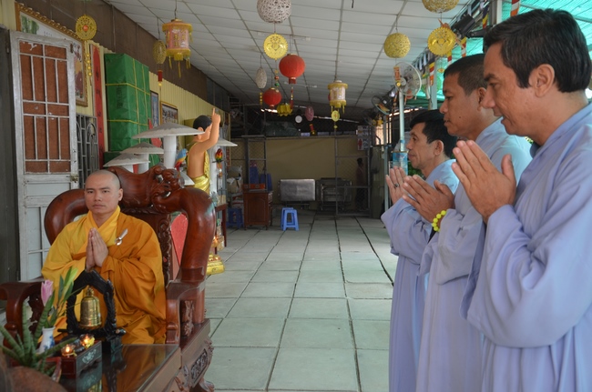 One-day cultivation at Hoang Phap Pagoda in Cambodia