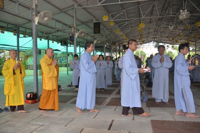 One-day cultivation at Hoang Phap Pagoda in Cambodia