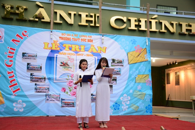 Trường THPT Đức Hòa tổ chức Lễ Tri Ân