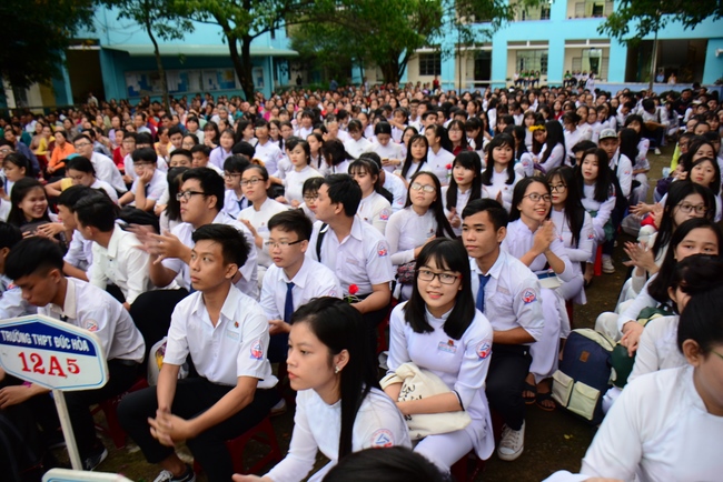 Trường THPT Đức Hòa tổ chức Lễ Tri Ân