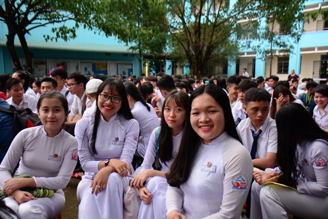 Trường THPT Đức Hòa tổ chức Lễ Tri Ân