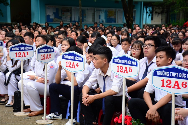 Trường THPT Đức Hòa tổ chức Lễ Tri Ân