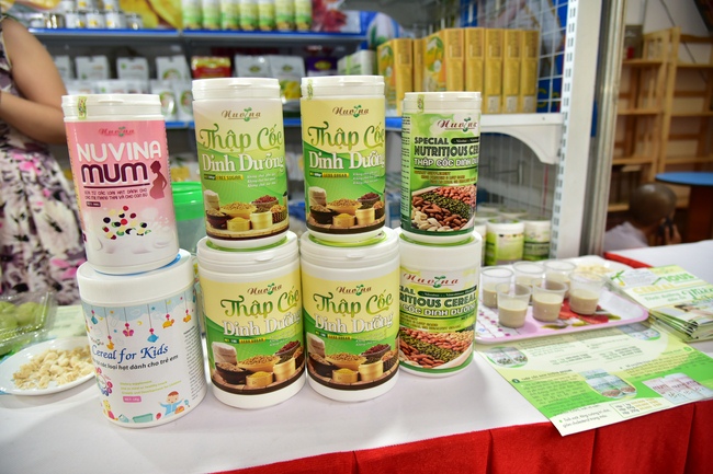 Buddhist Culture - Cuisine Fair At Pho Quang Temple