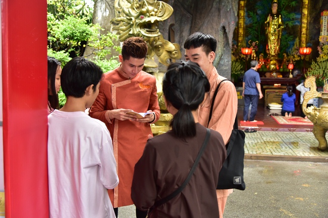 Buddhist Culture - Cuisine Fair At Pho Quang Temple