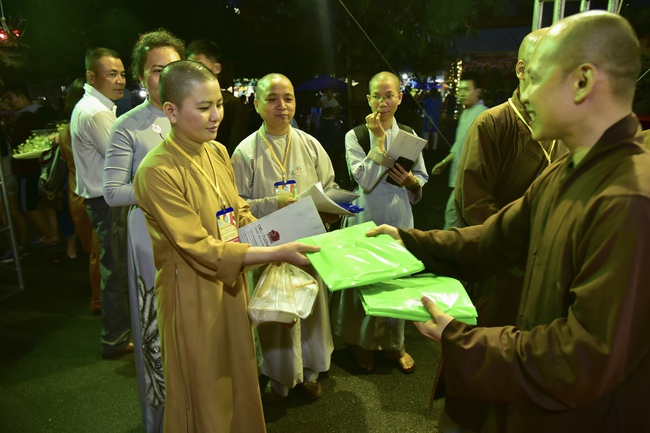 Buddhist Culture - Cuisine Fair At Pho Quang Temple