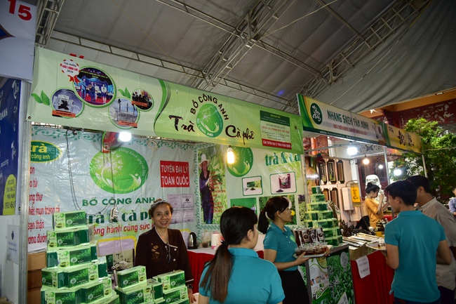 Buddhist Culture - Cuisine Fair At Pho Quang Temple