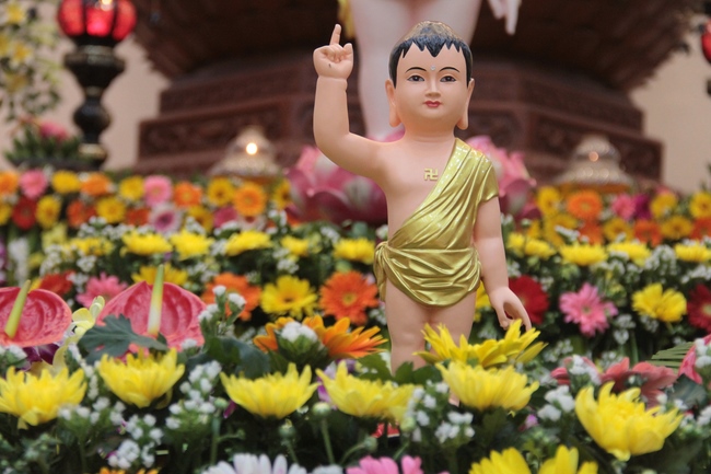 The ceremony of the Birthday’s Buddha at Tinh Phap pagoda – Ha Tinh