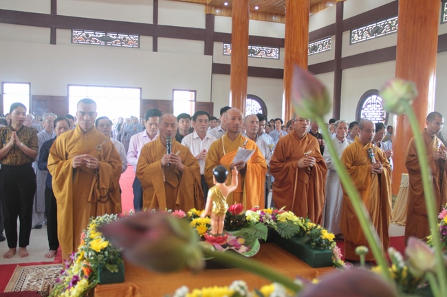 The ceremony of the Birthday’s Buddha at Tinh Phap pagoda – Ha Tinh