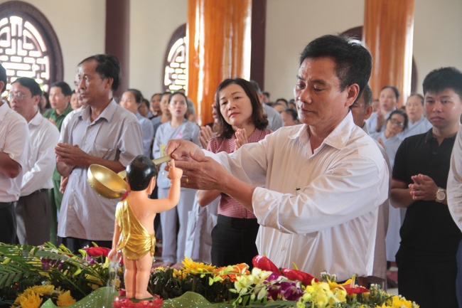 The ceremony of the Birthday’s Buddha at Tinh Phap pagoda – Ha Tinh