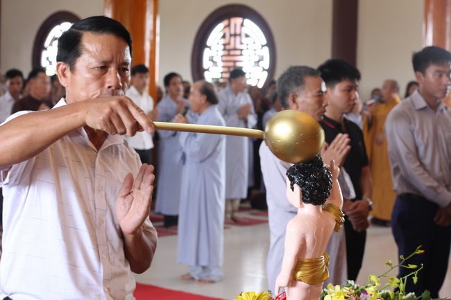 The ceremony of the Birthday’s Buddha at Tinh Phap pagoda – Ha Tinh