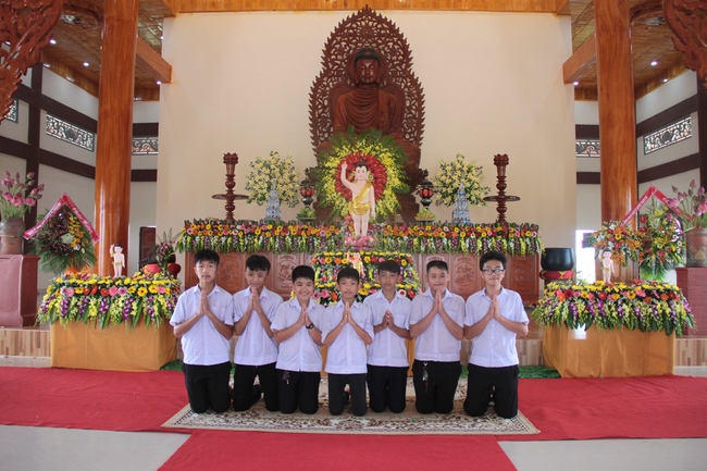 The ceremony of the Birthday’s Buddha at Tinh Phap pagoda – Ha Tinh