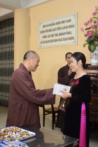 Thanh Nhan’s High-school-student prayed before the final exam