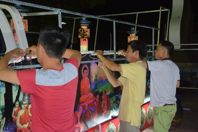The affairs of preparing for the great ceremony of the Buddha's Birthday at Tay Khanh pagoda in Thai Binh province