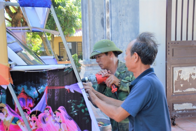 The affairs of preparing for the great ceremony of the Buddha's Birthday at Tay Khanh pagoda in Thai Binh province