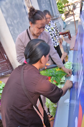 The affairs of preparing for the great ceremony of the Buddha's Birthday at Tay Khanh pagoda in Thai Binh province