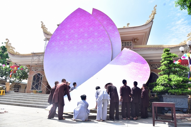 Prepare for Vesak 2018