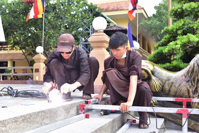 Prepare for Vesak 2018