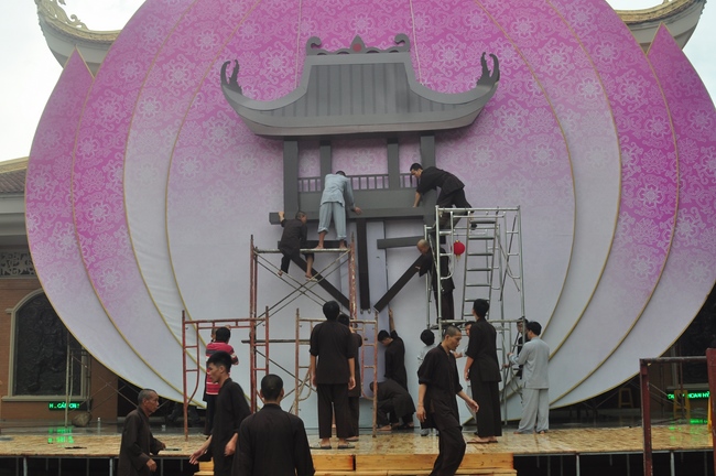 Prepare for Vesak 2018