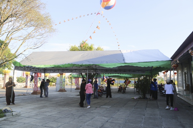 The affairs of preparing for the great ceremony of the Buddha's Birthday at Dong Cao pagoda in Thanh Hoa province