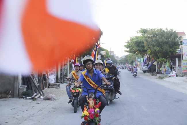 The affairs of preparing for the great ceremony of the Buddha's Birthday at Dong Cao pagoda in Thanh Hoa province