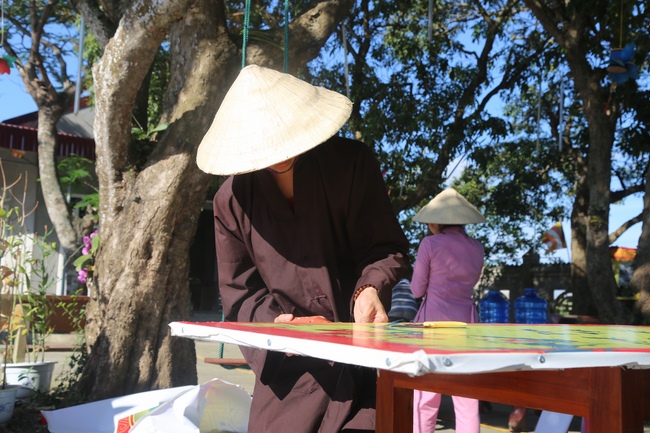 The affairs of preparing for the great ceremony of the Buddha's Birthday at Dong Cao pagoda in Thanh Hoa province