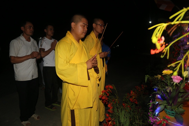 The affairs of preparing for the great ceremony of the Buddha's Birthday at Dong Cao pagoda in Thanh Hoa province