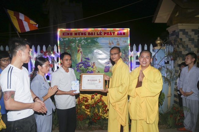 The affairs of preparing for the great ceremony of the Buddha's Birthday at Dong Cao pagoda in Thanh Hoa province