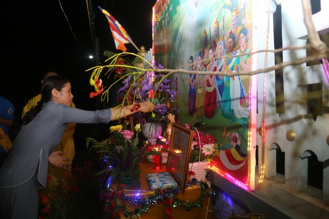 The affairs of preparing for the great ceremony of the Buddha's Birthday at Dong Cao pagoda in Thanh Hoa province