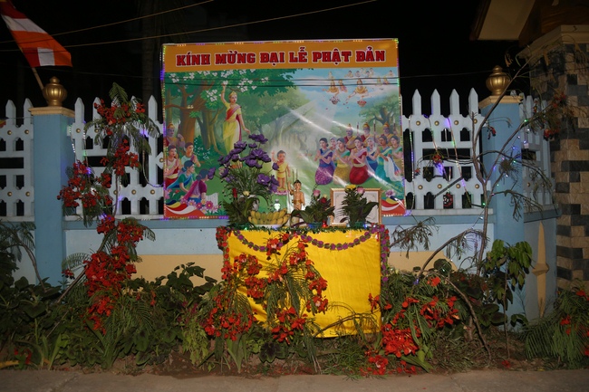 The affairs of preparing for the great ceremony of the Buddha's Birthday at Dong Cao pagoda in Thanh Hoa province