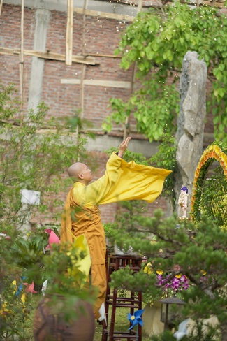 The great Buddha’s Birthday Celebration at Hoa Phuc Pagoda – Hanoi