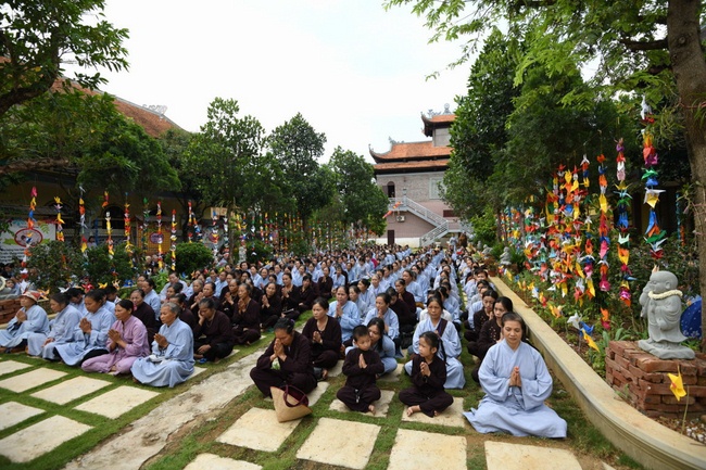 The great Buddha’s Birthday Celebration at Hoa Phuc Pagoda – Hanoi