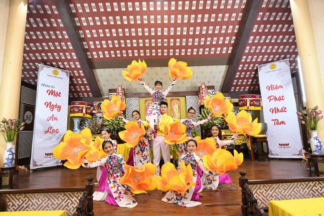 The great Buddha’s Birthday Celebration at Hoa Phuc Pagoda – Hanoi