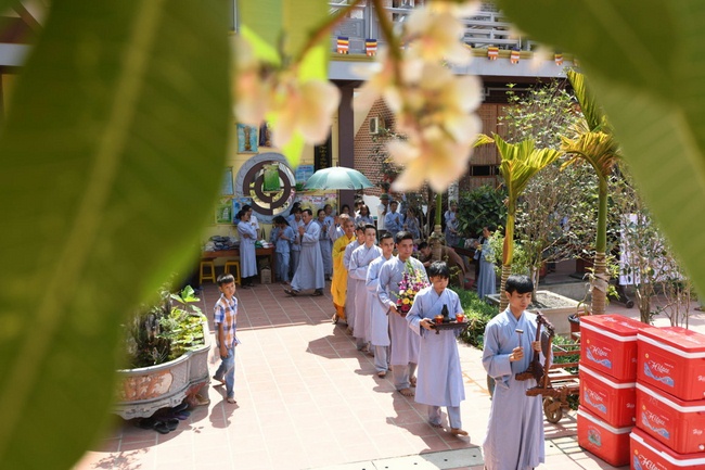 The great Buddha’s Birthday Celebration at Hoa Phuc Pagoda – Hanoi