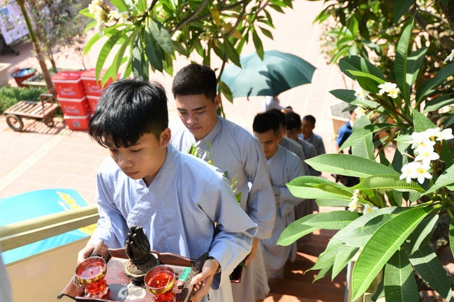 The great Buddha’s Birthday Celebration at Hoa Phuc Pagoda – Hanoi