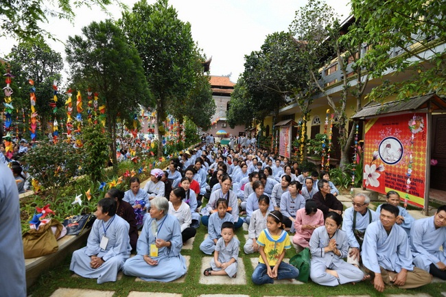 The great Buddha’s Birthday Celebration at Hoa Phuc Pagoda – Hanoi