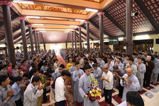 The great Buddha’s Birthday Celebration at Hoa Phuc Pagoda – Hanoi