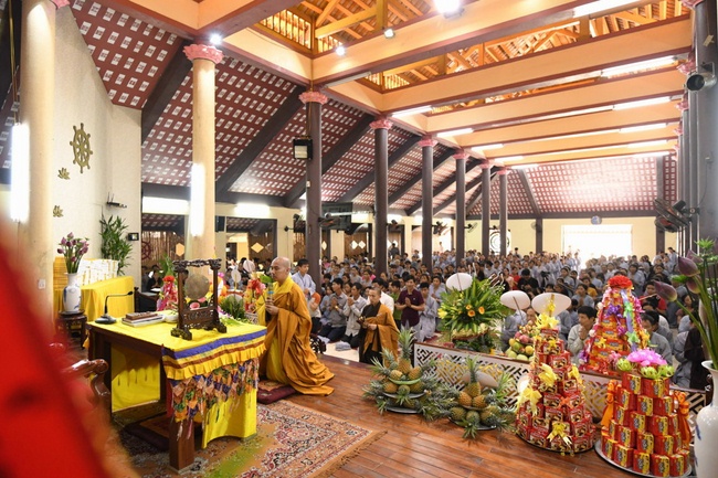 The great Buddha’s Birthday Celebration at Hoa Phuc Pagoda – Hanoi