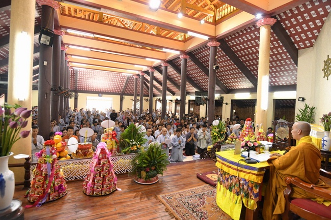 The great Buddha’s Birthday Celebration at Hoa Phuc Pagoda – Hanoi