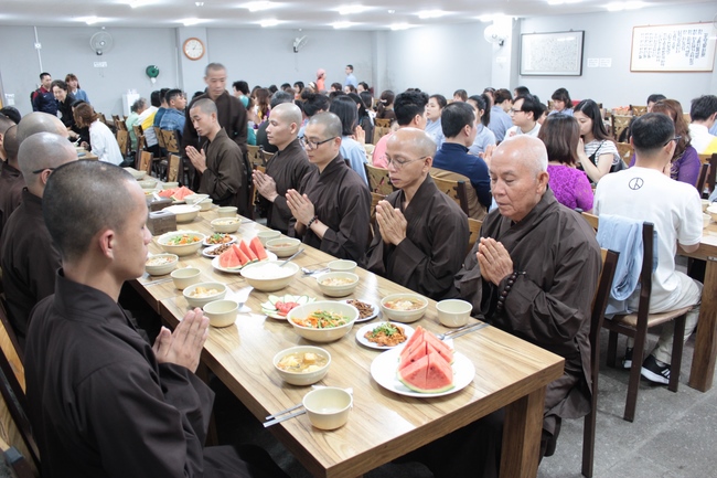 Vesak Ceremony for the Vietnamese at Yonggungsa Temple, Korea