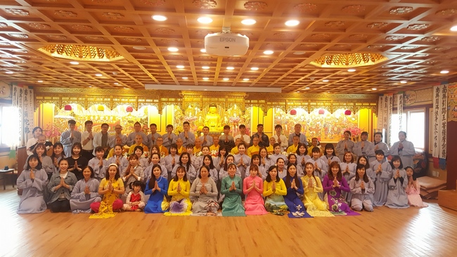 Vesak Ceremony for the Vietnamese at Yonggungsa Temple, Korea