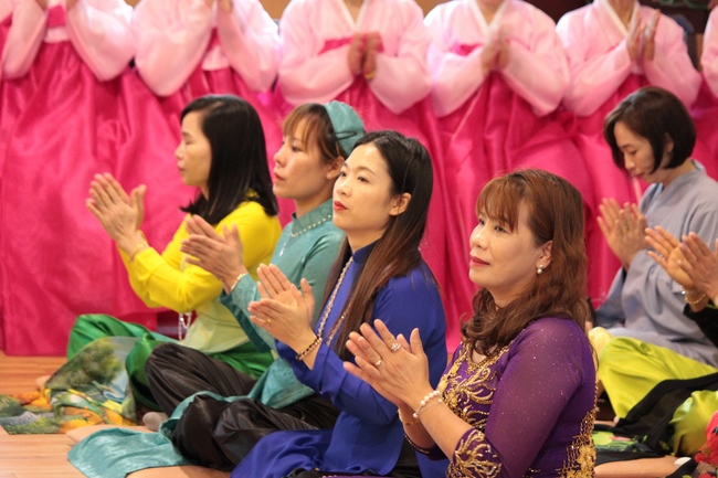 Vesak Ceremony for the Vietnamese at Yonggungsa Temple, Korea