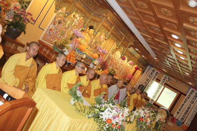 Vesak Ceremony for the Vietnamese at Yonggungsa Temple, Korea