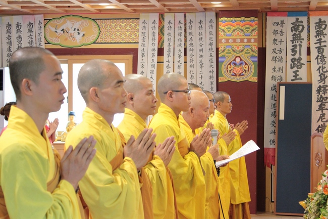 Vesak Ceremony for the Vietnamese at Yonggungsa Temple, Korea