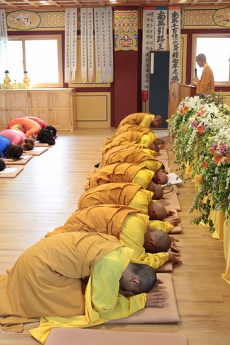 Vesak Ceremony for the Vietnamese at Yonggungsa Temple, Korea